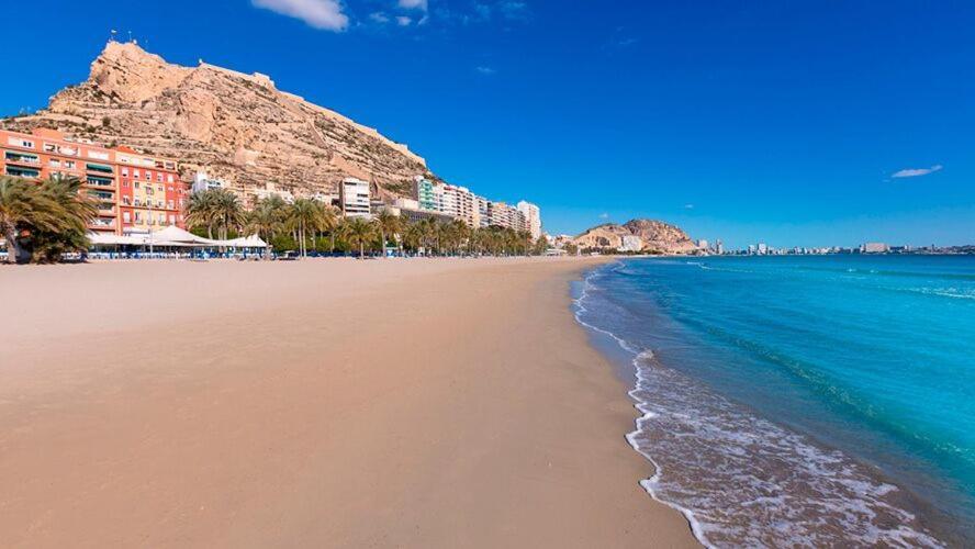 Estupendo Loft Plaza De Toros Apartment Alicante Luaran gambar